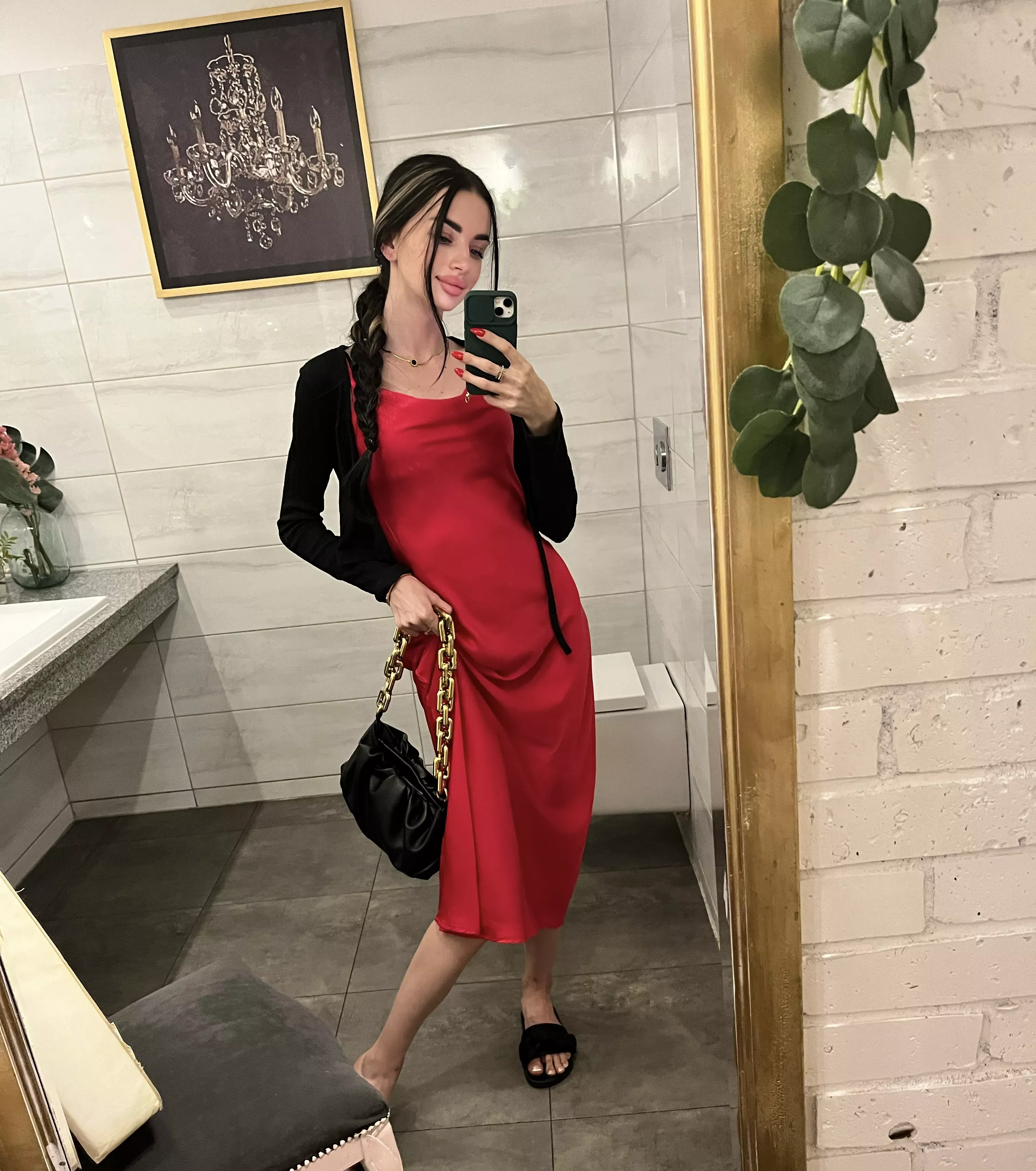 Beautiful face deserves a sexy body