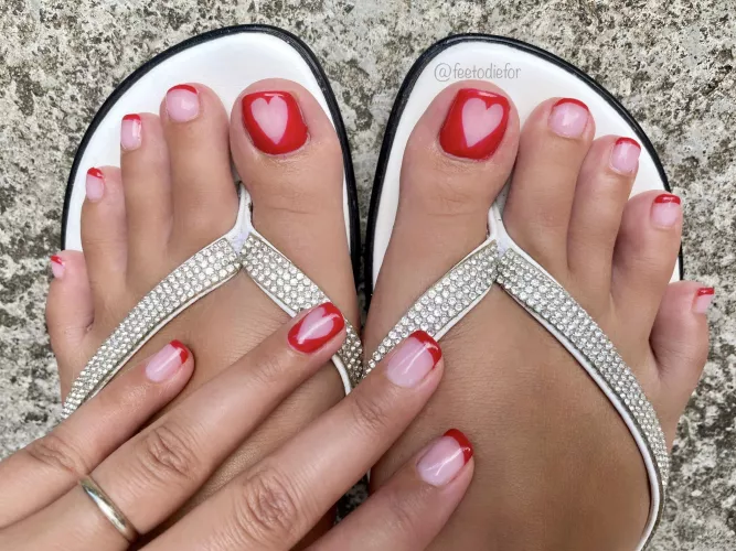 Do you LOVE my pedi? 🥰