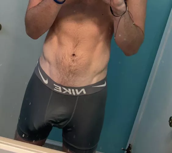 Fat bulge tonight bros 🤤