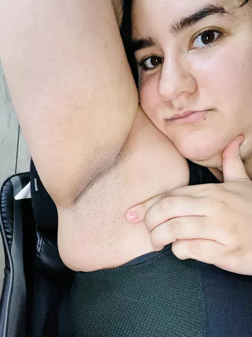 Feeling pretty before bed, [25F]