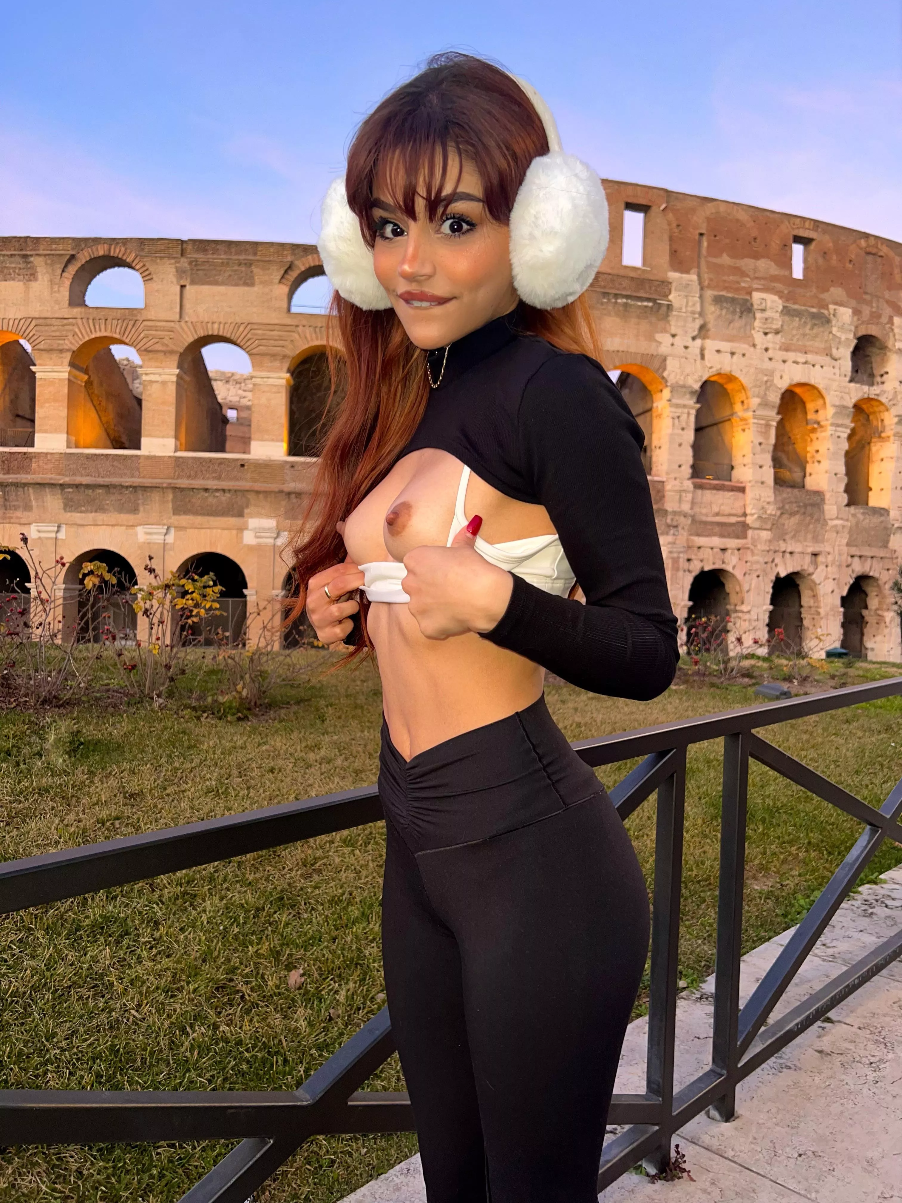flashed my tits at the roman colosseum