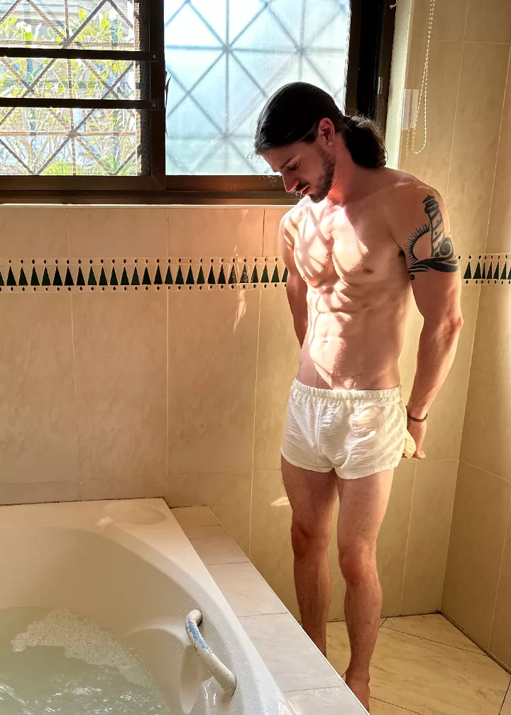 found some nice light at bath time