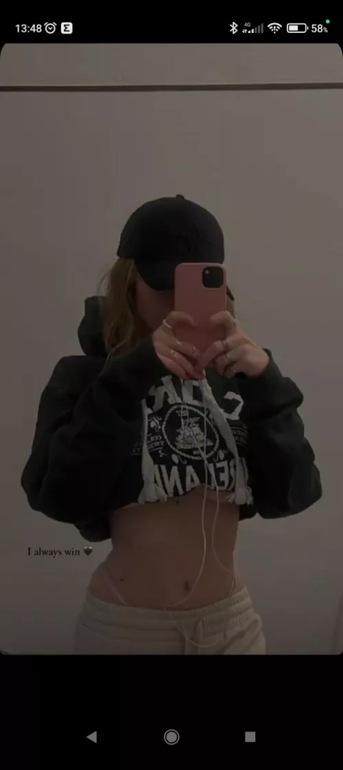 girls send me in private how are you on top you should also see your navel I vote for you and tell you how you are