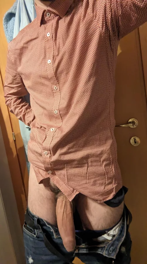 Giving out sausage 😋