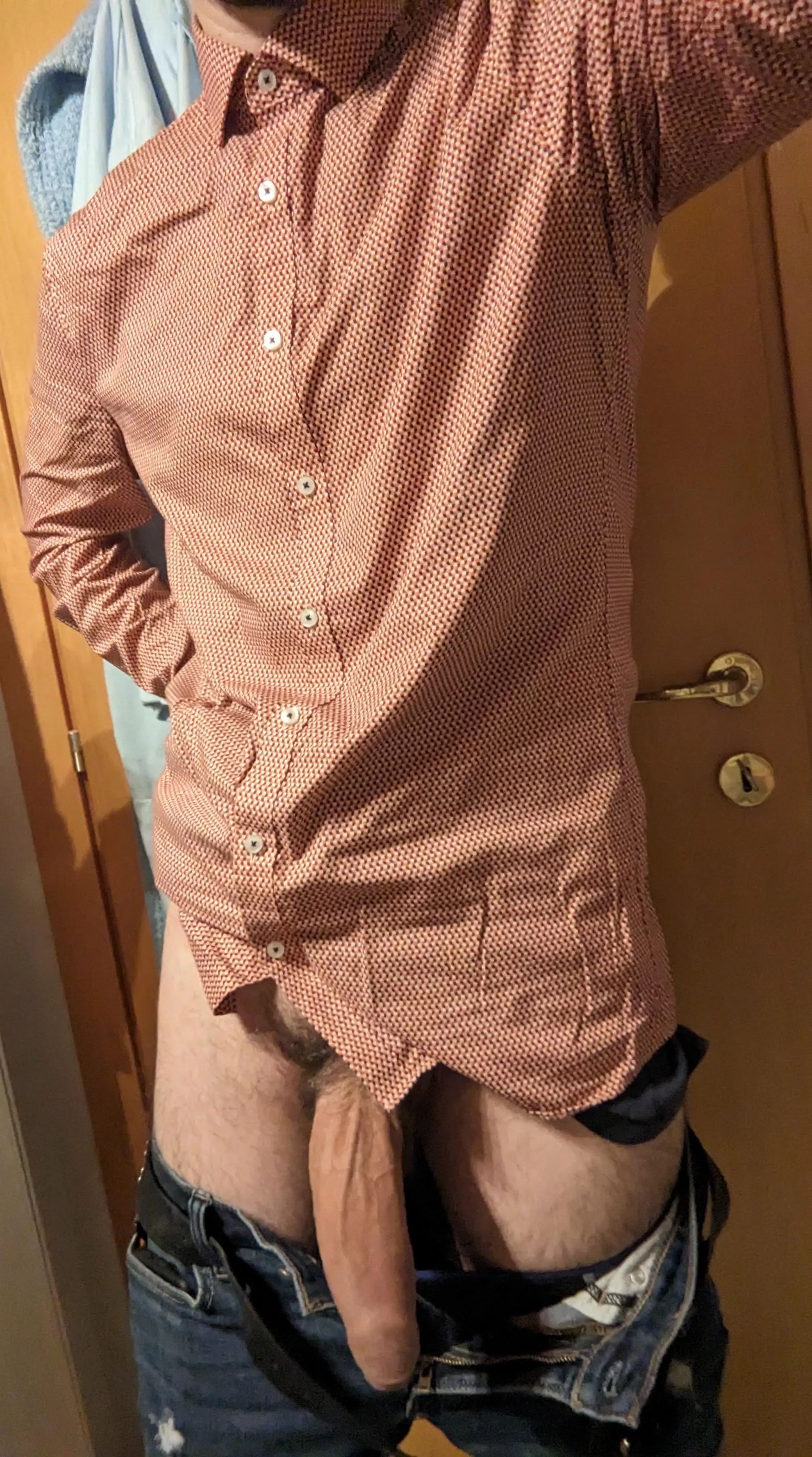 Giving out sausage 😋