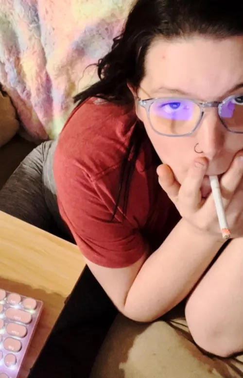 got stood up by a smoke date☹️🖤