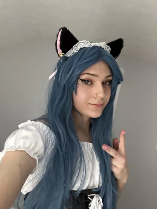 happy hump day! just took a bunch of 🌶️ photos can't wait to share!