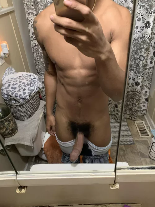 happy humpday reddit. wyd if you walk in and see my black cock like this?😁