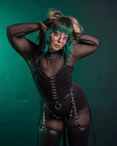 i got to model for a friend, i love how the photos turned out :)