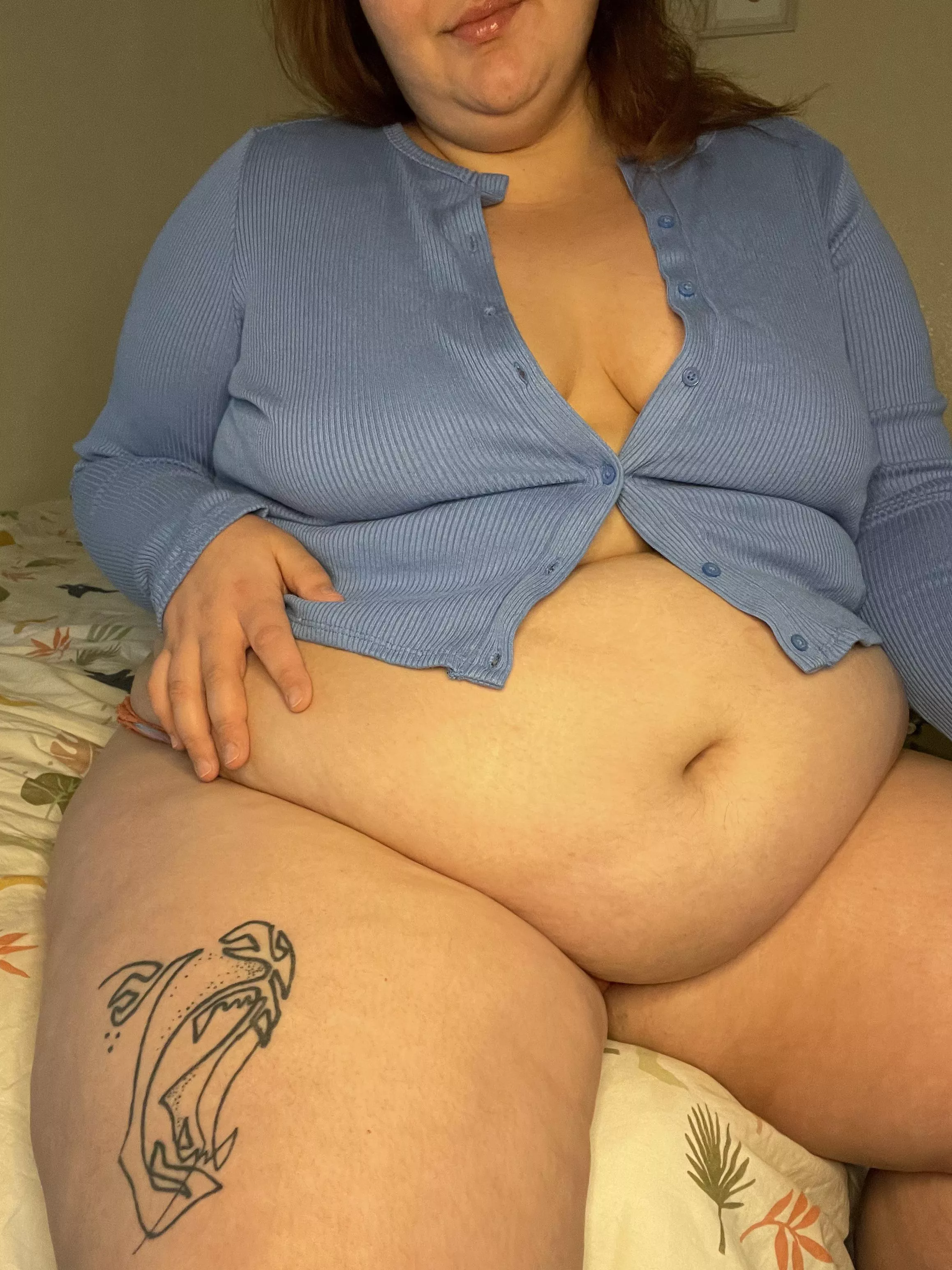 I wanna stuff myself until my button bursts open