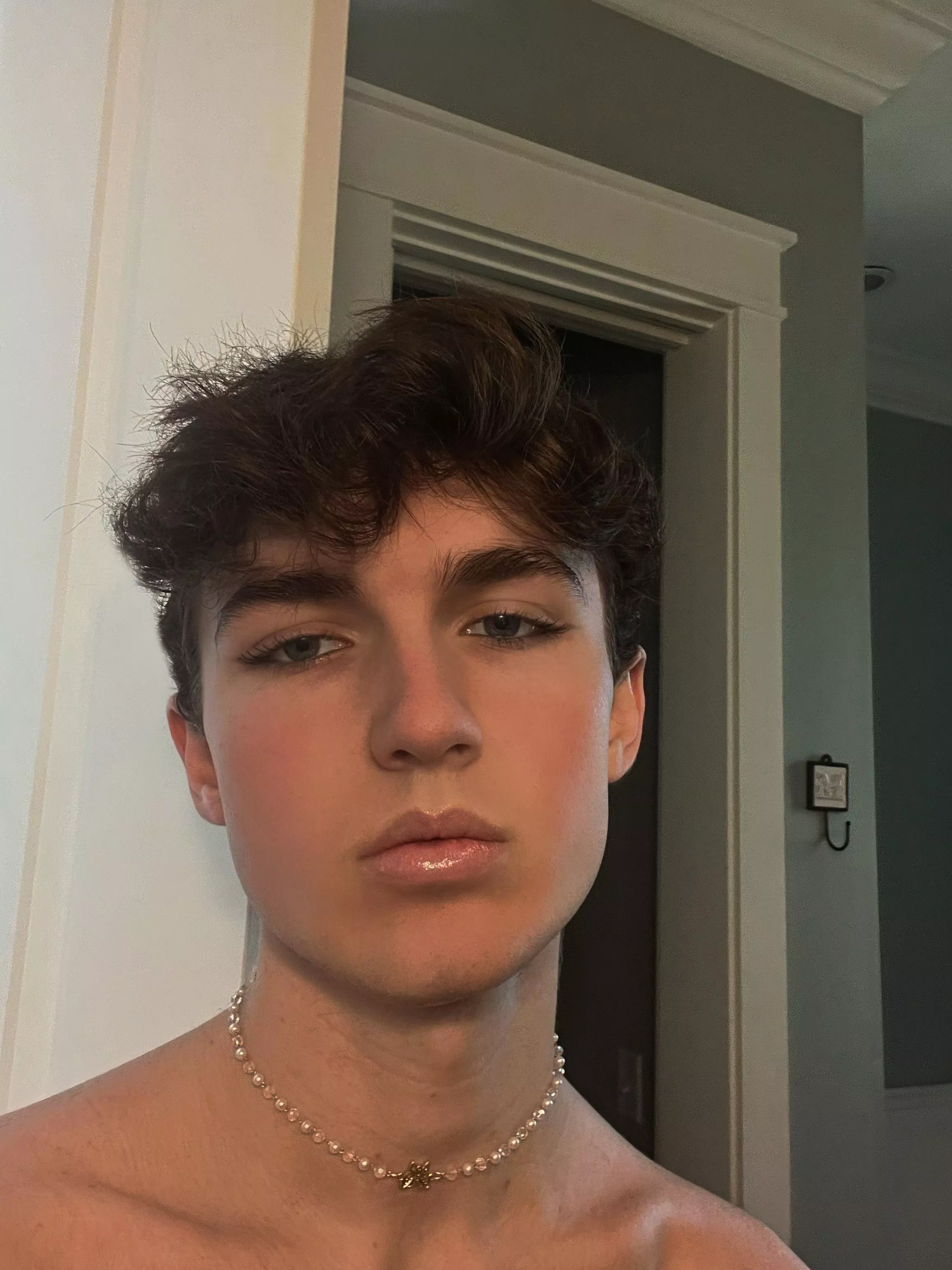 in need of a boyfriend immediately 😵‍💫🤍