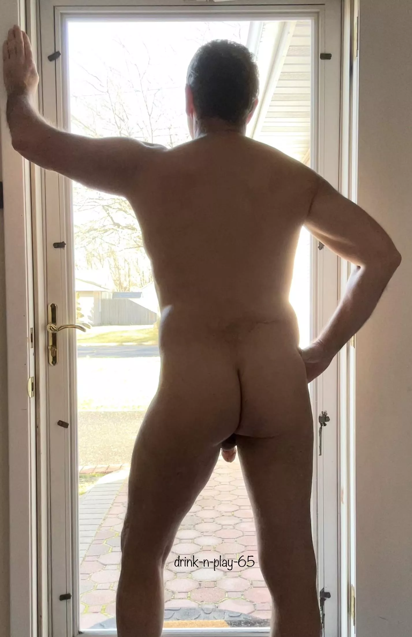 Just saying good morning and happy hump day to my neighbors and all of you