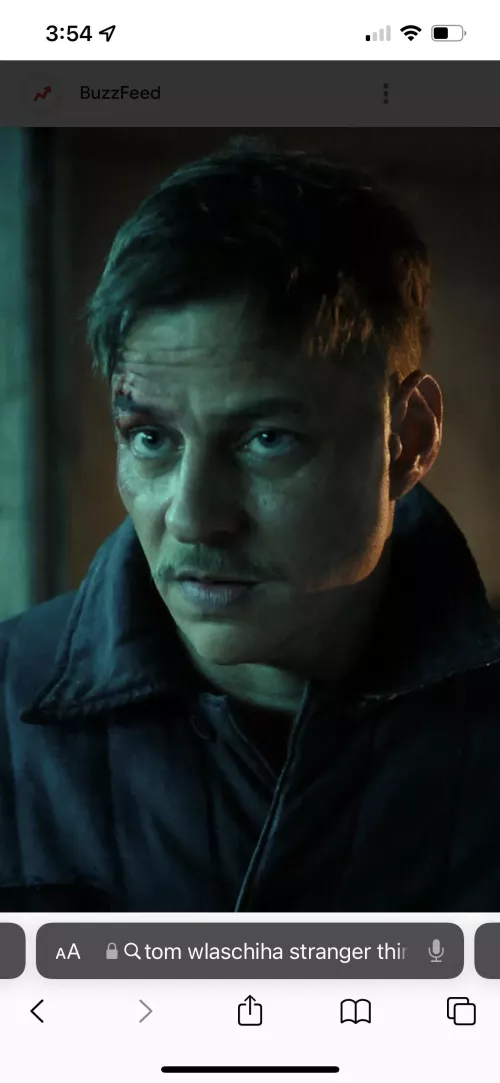 KLL Does anyone know of a porn star who looks like Tom Wlaschiha?