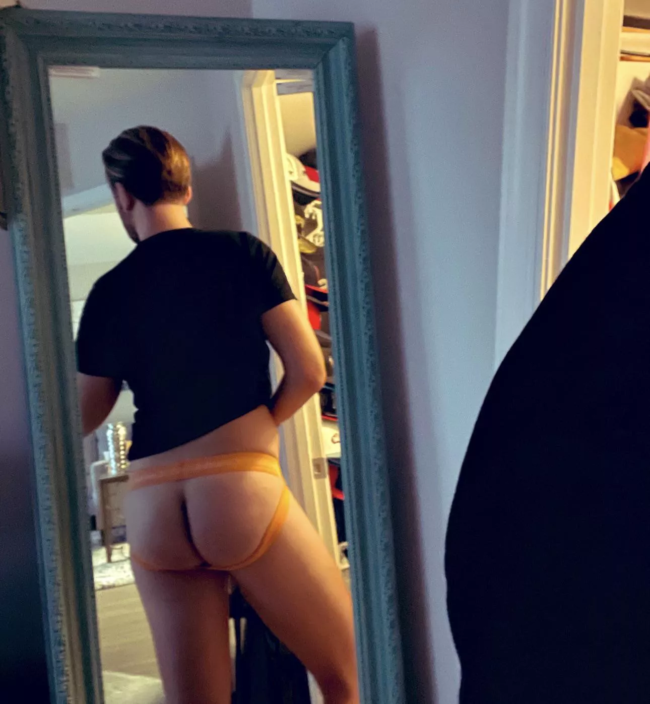 Leg day makes my ass look good af!