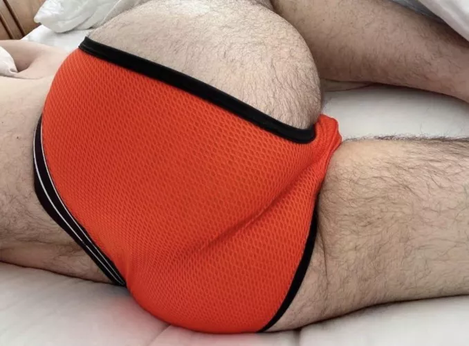 M 25 add me: peractus23 send age first