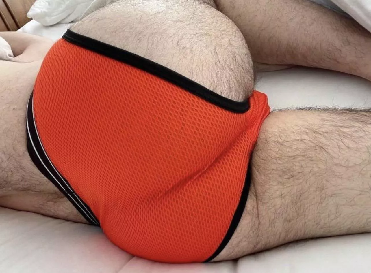 M 25 add me: peractus23 send age first