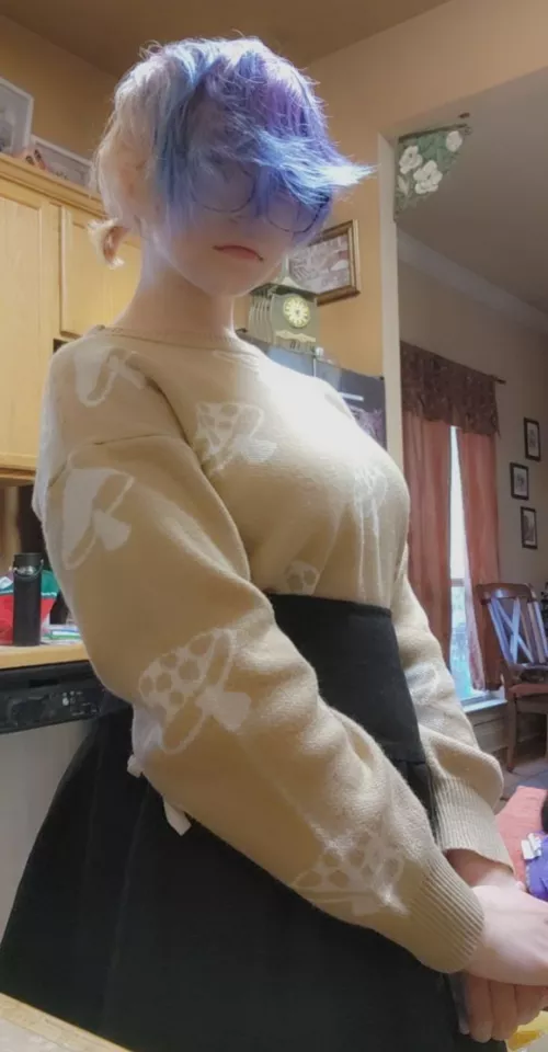 my hair has gotten long enough, I can put it in lil pigtails :D