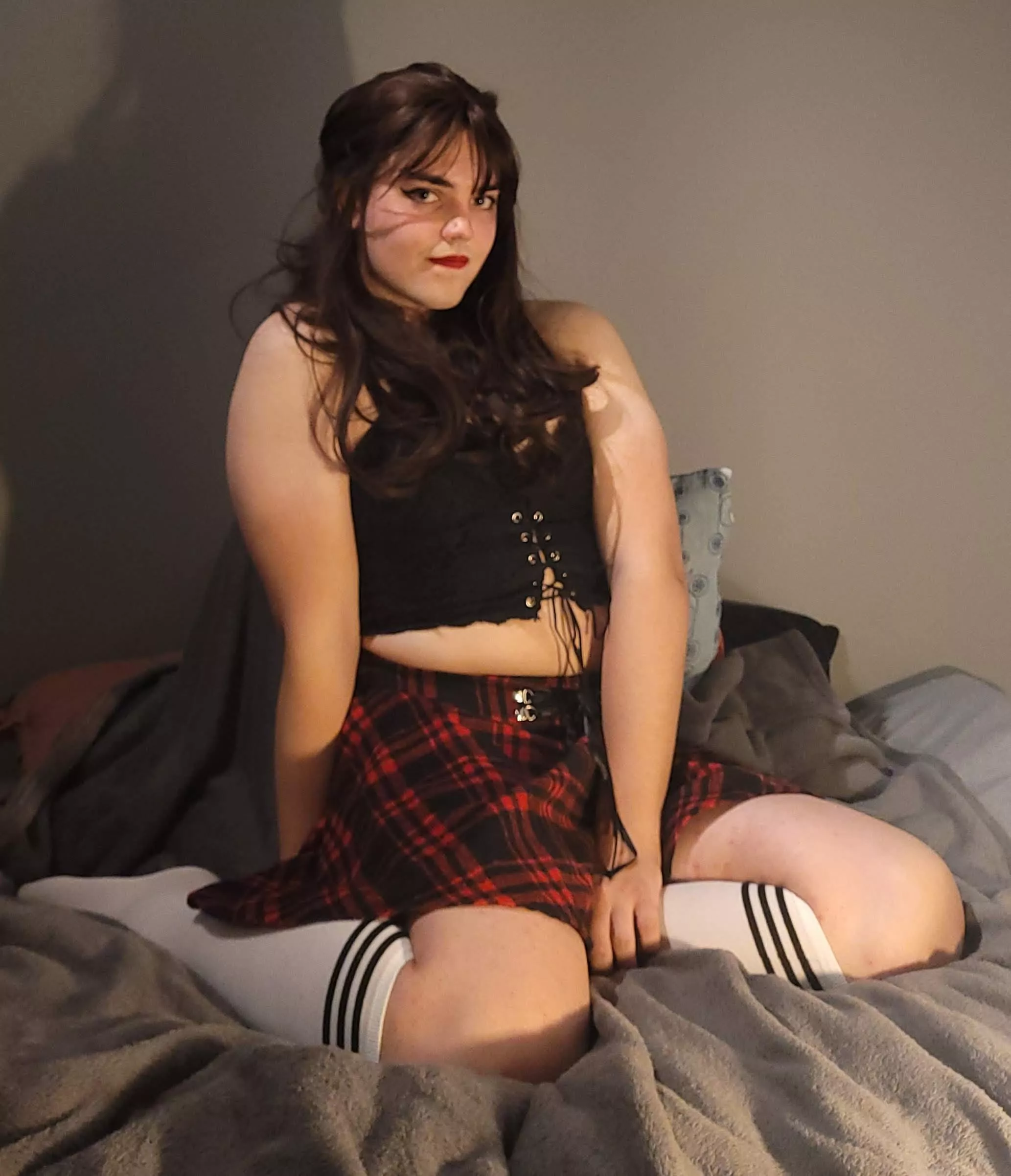 relapsing and posting my girlself online for attention dosent mean i will stay a girl forever( i hope) kik emvalky