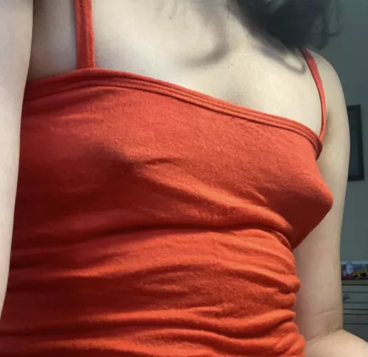 Rounded bras can never do justice to my natural pointed shape 😌 What do you think about them?