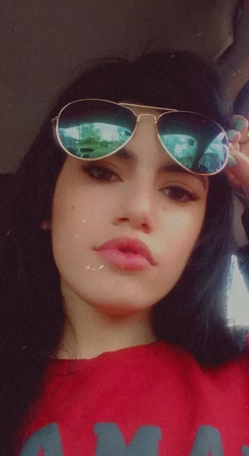 [selling] There's one opening to serve Me. You're welcome. Kik: angelgoddess263