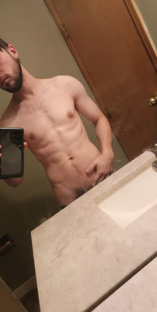 So(m)e days just call for nudity 🤷