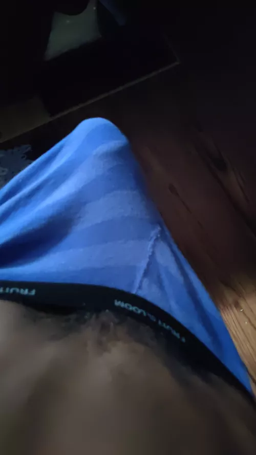 someone hide my morning wood please 😖