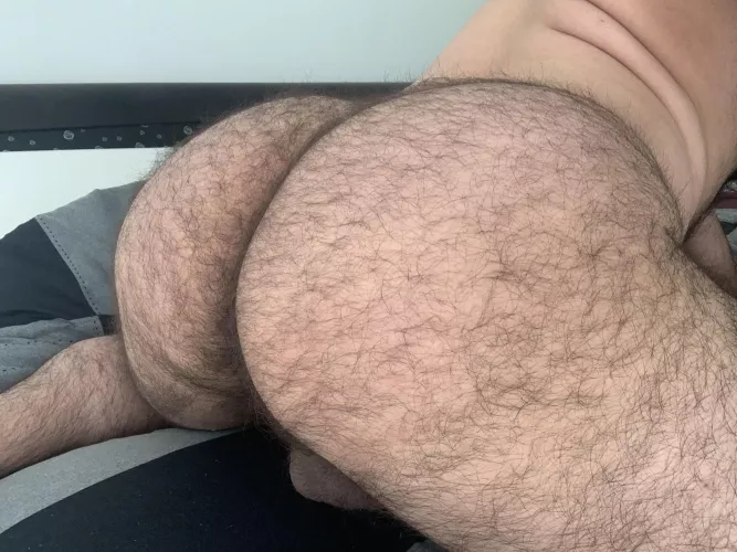 STR8, BUT WEAK FOR BEAR MEN