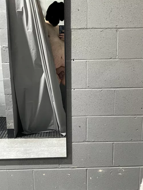 sure hope nobody walks in.. 😅