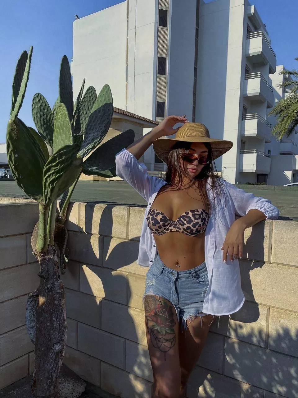 The man who is looking at this photo now cannot sleep peacefully.