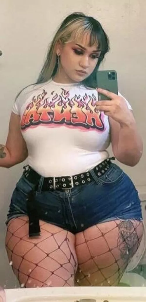 Trynna find the name of she