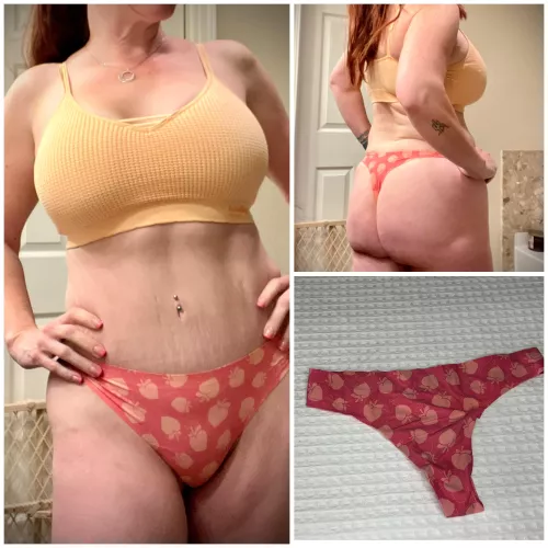 [usa] Happy hump day 🐫 who wants this sweet peach Cheek Boss thong that smells amazing? All of my panties come with 24hr wear, some pics, a workout (if wanted) and tracked shipping. Extra days and add ons available. Fet friendly. [selling] $35
