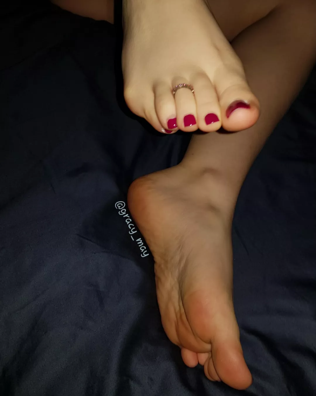 Who wants my feet on their face?