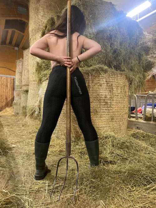 Who wants to help with feeding the animals