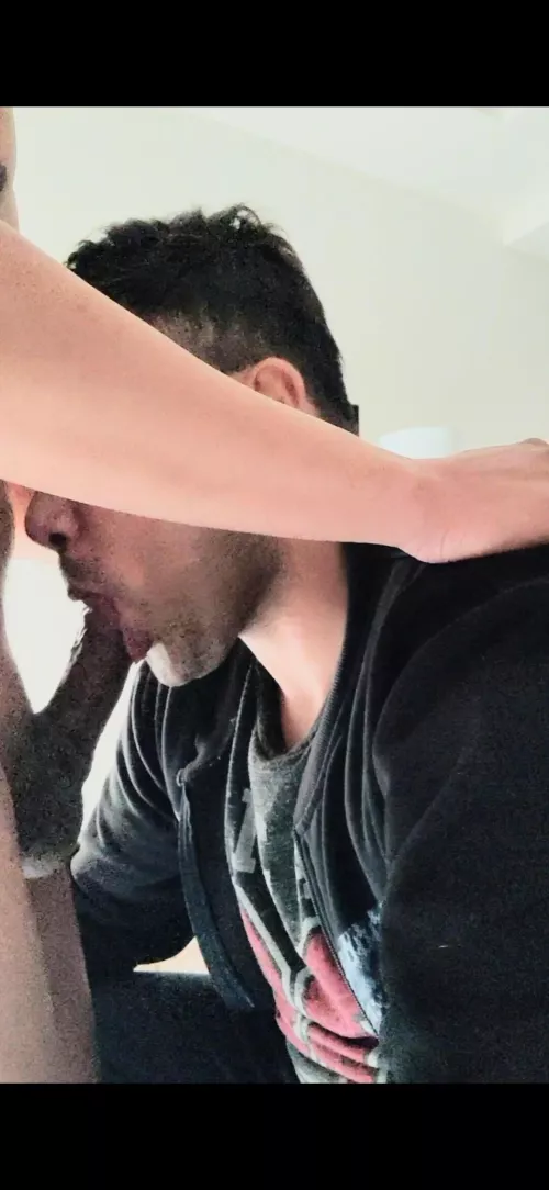 Who's up for getting blown next? 💦