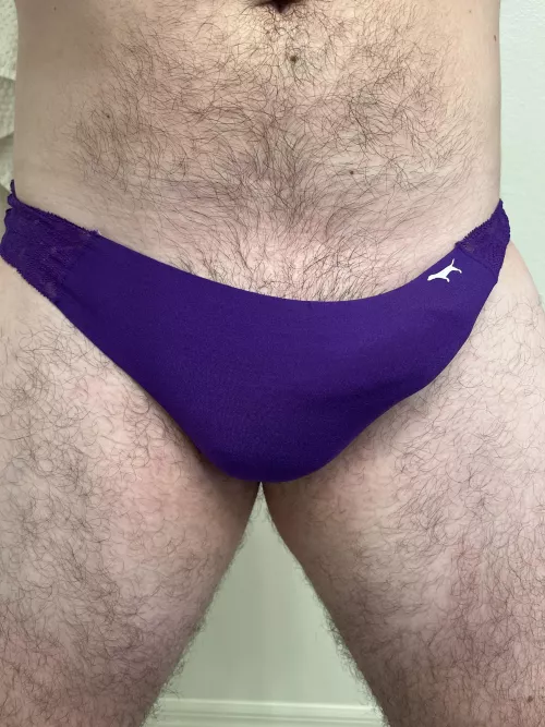 You can barely see the head!