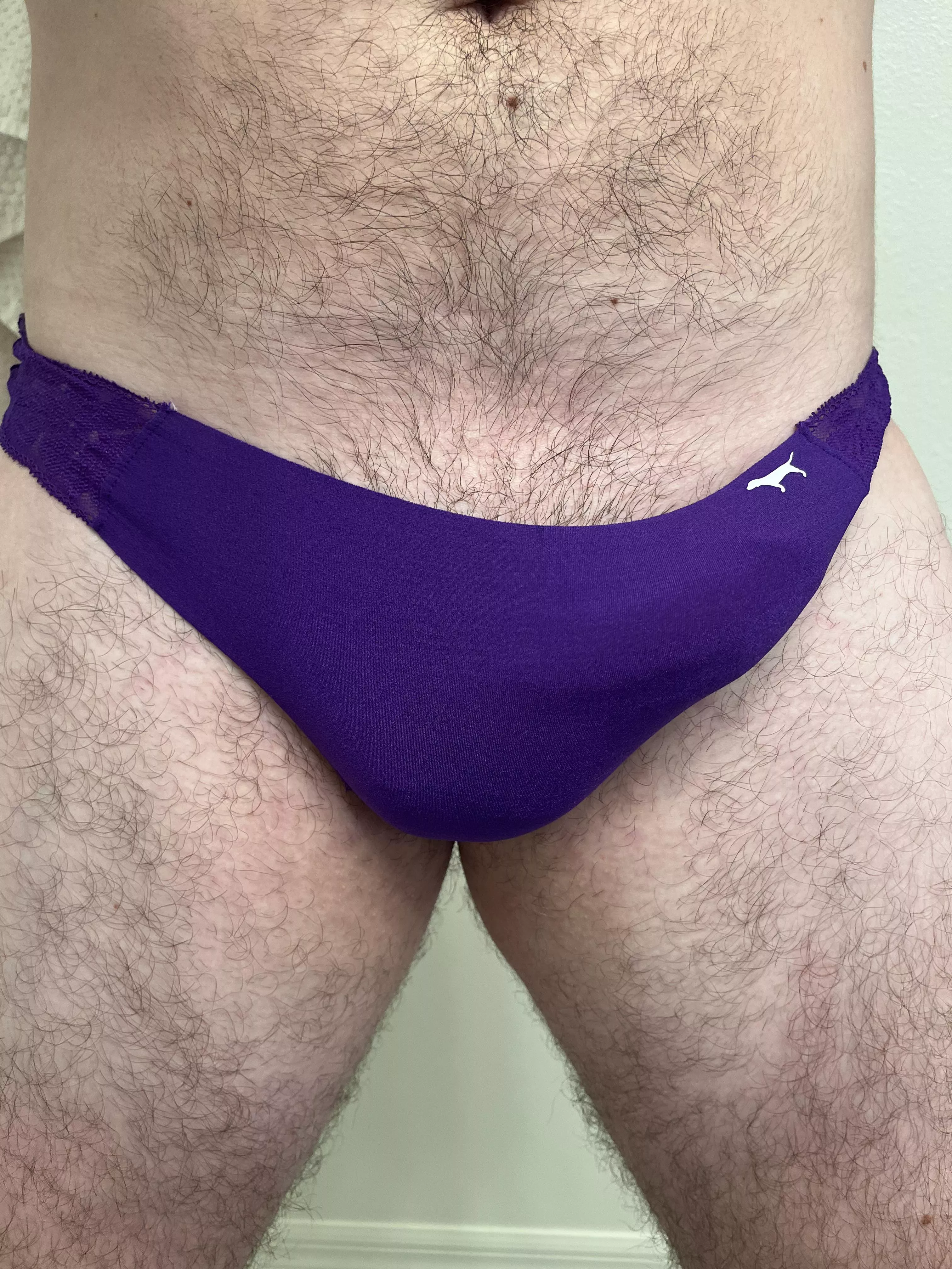 You can barely see the head!