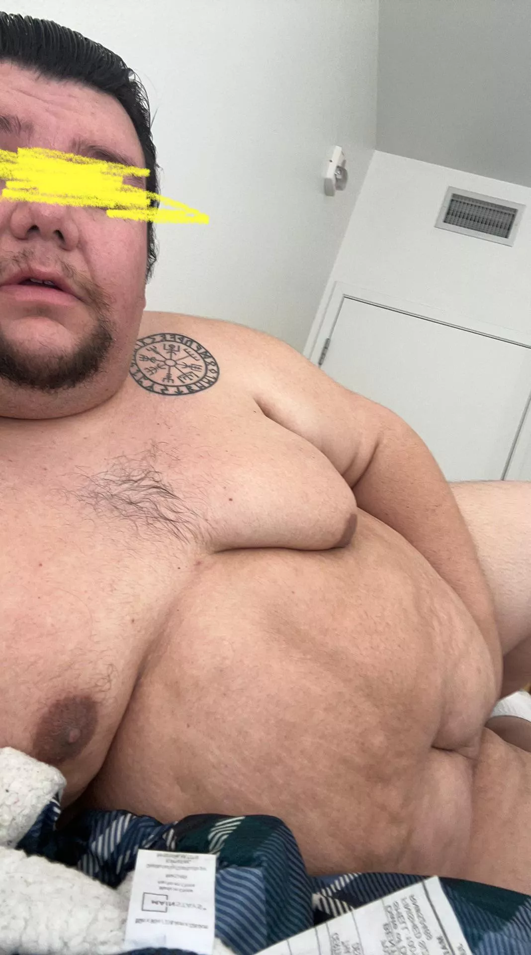 27 Native, worship me, my body and my cock.