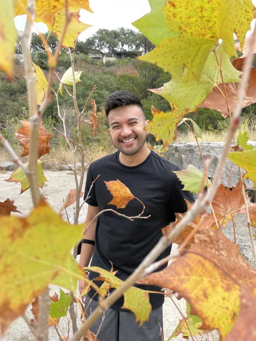 A gay in the wild ... but keepin' it mild (lol). I hope everyone's day had more upsides than downsides :)