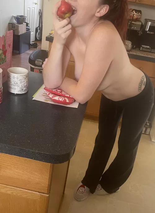 Always get asked what happens to the apples I’m given. Hi there jimmy’s dad [Mrs]