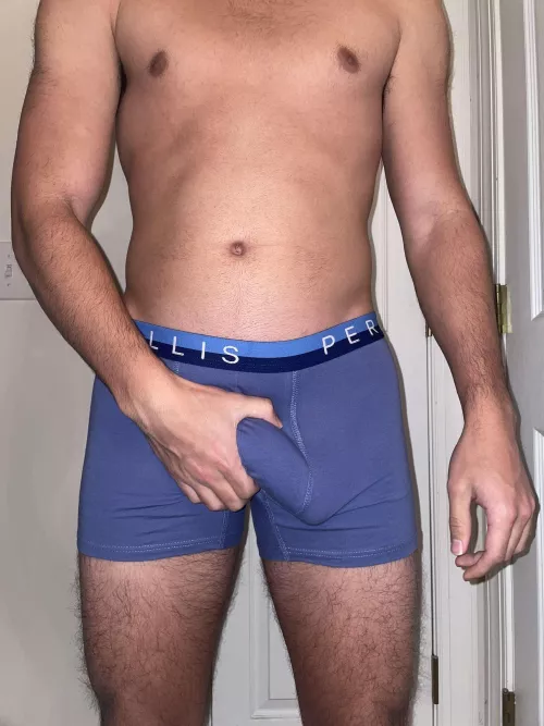 Another day another bulge pic (;