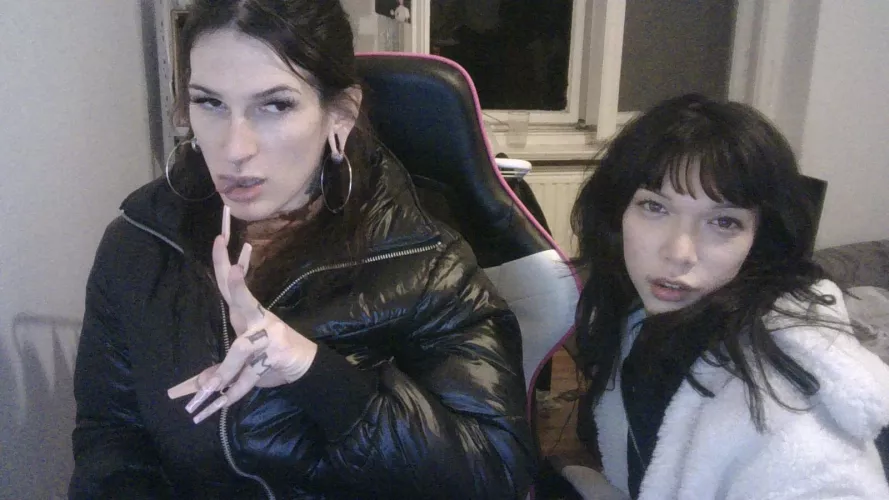 Can 2 trans girls fuck you??