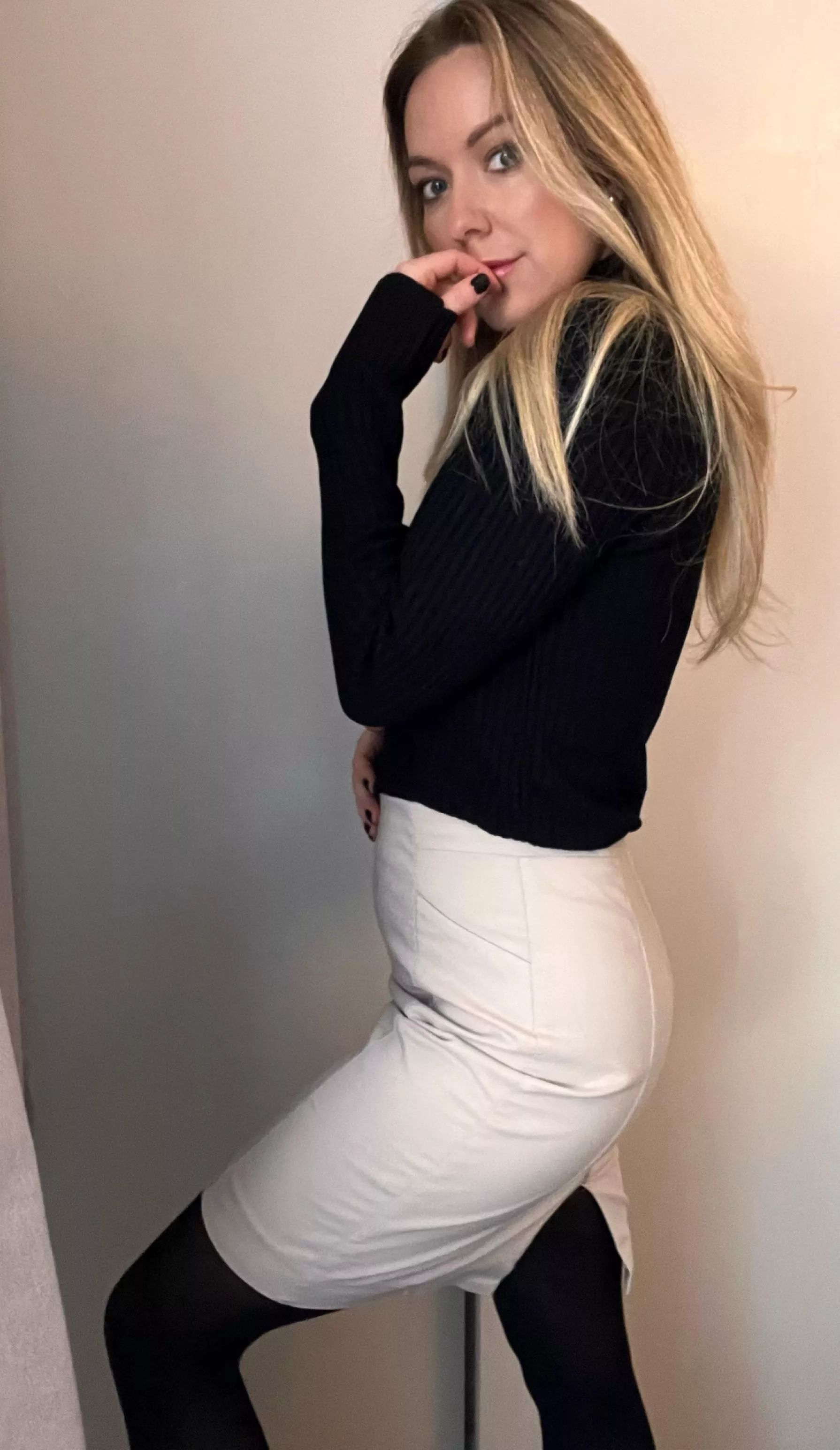 Do I look cute in my office look today?