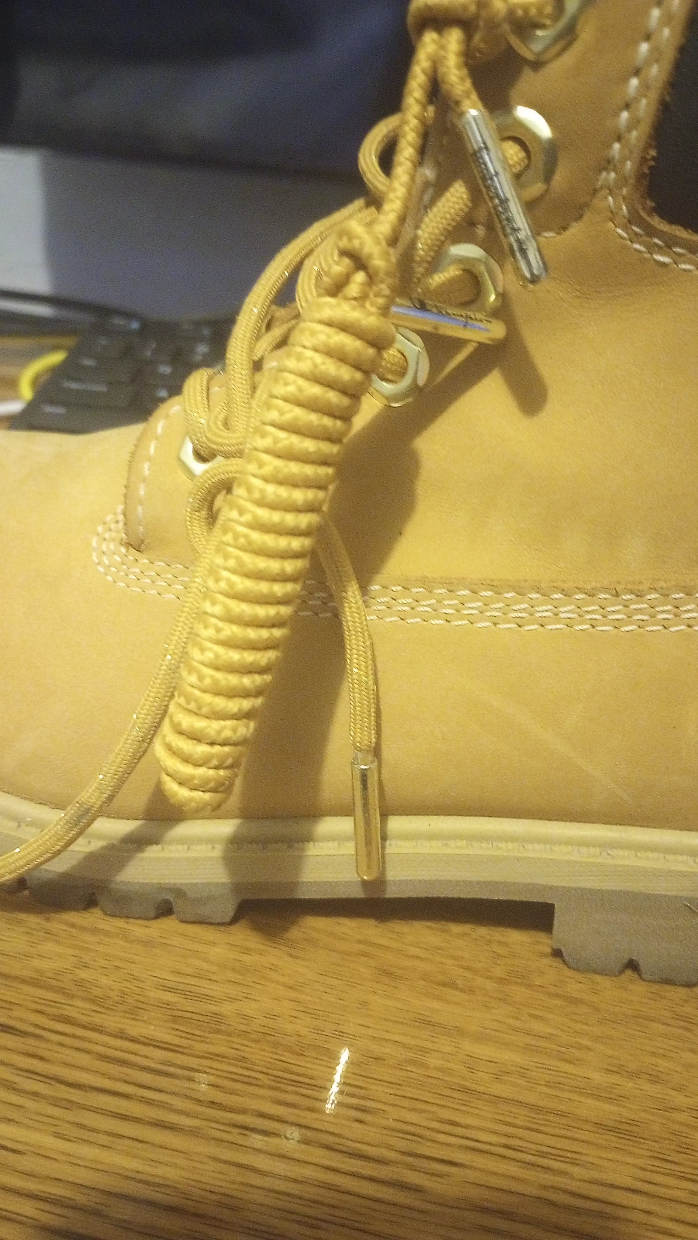 Does anyone know what these knot thingies are called?