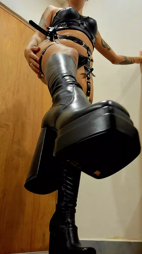 [domme] Lil clittys just deserve A LOT of punishment😈😂