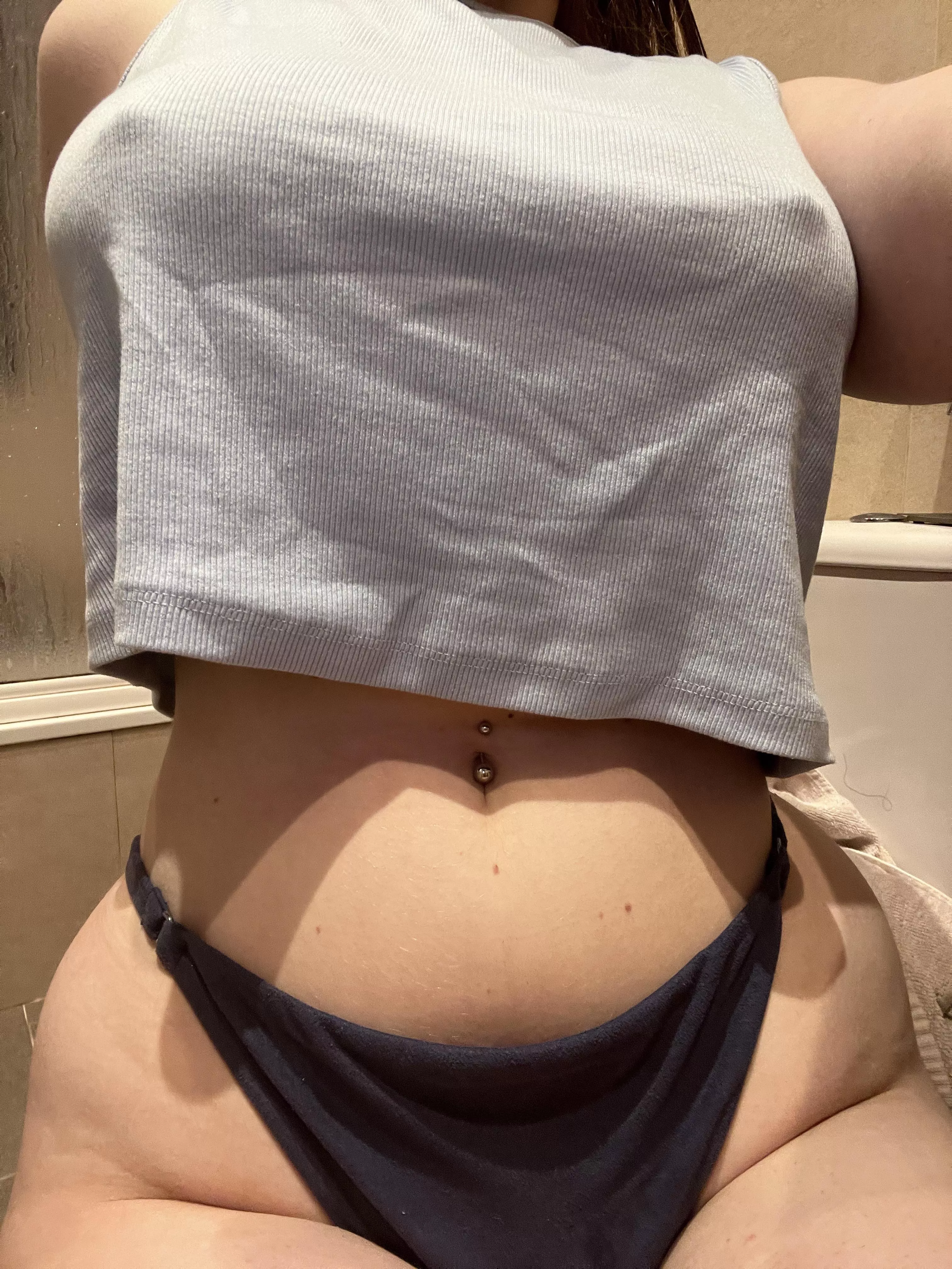 Don’t you wanna see more of me? 😳 Go check the free trial on my bio!! 🥰