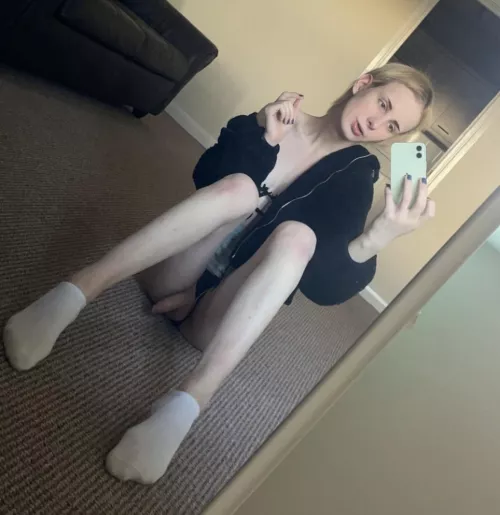 Hi Darling, wanna suck my dick?