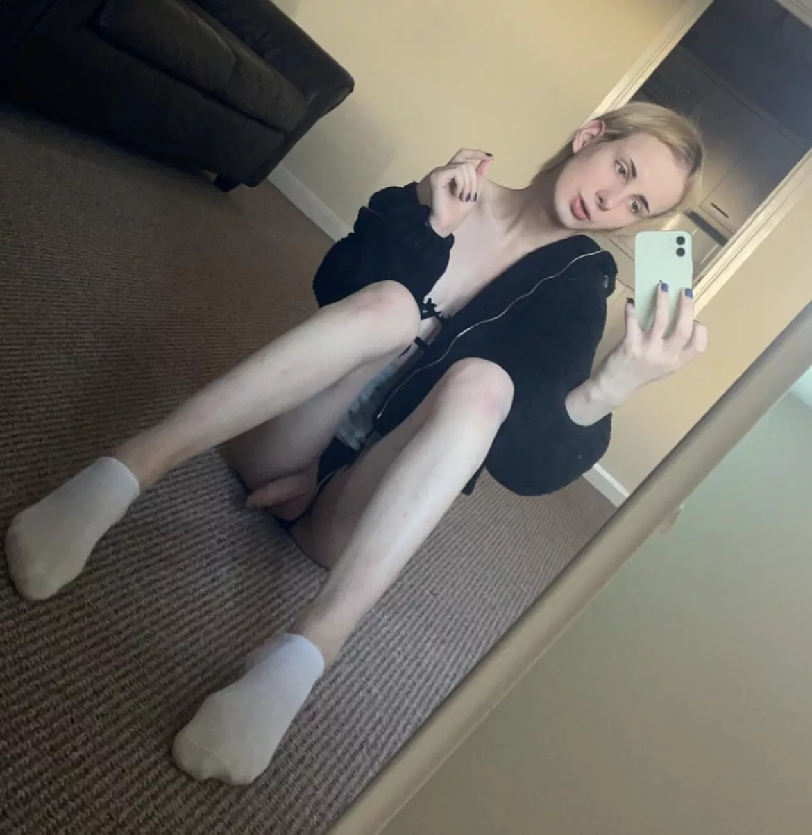 Hi Darling, wanna suck my dick?