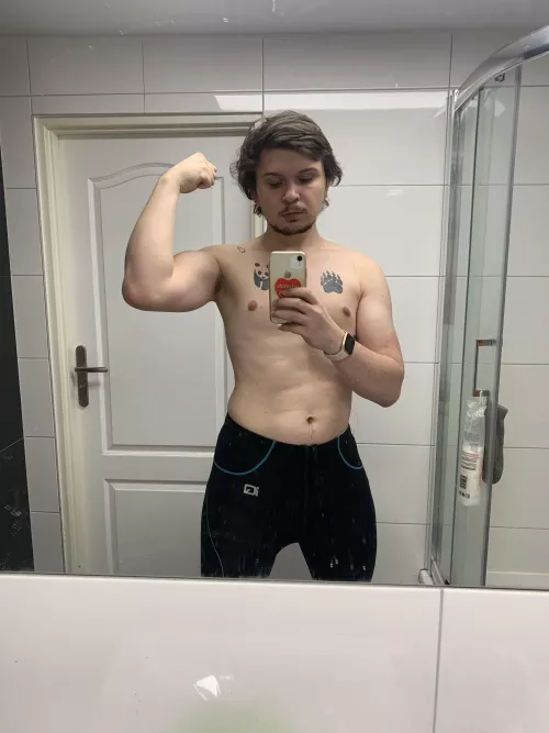 I might dislike my body, but never my arms 🥰