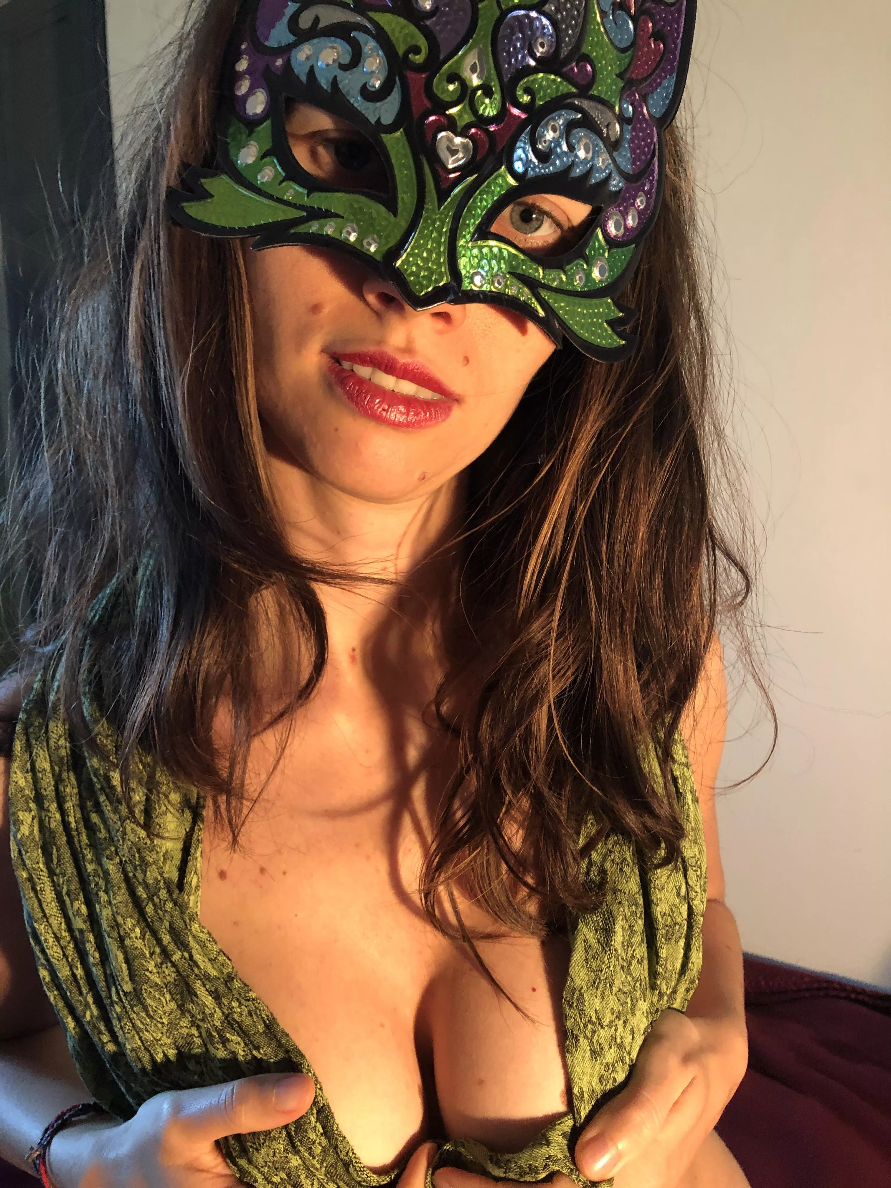 If I was home and you were out, this is what i'd send you.