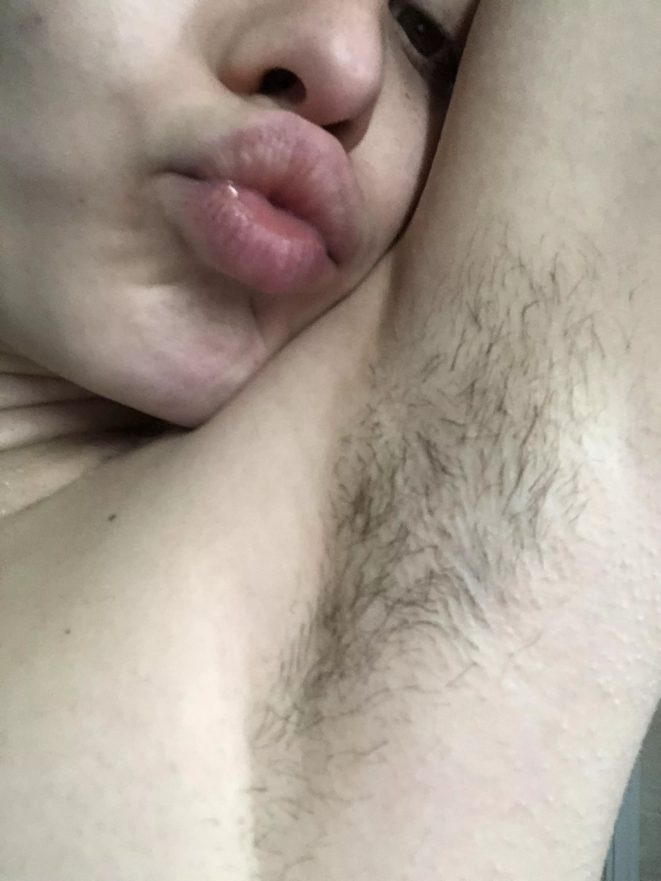 Kiss it ,please baby !